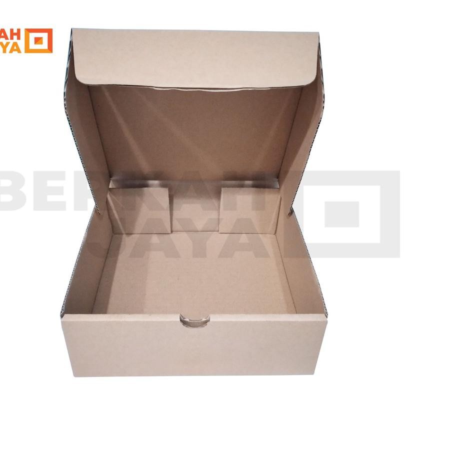 

Promo Box Pizza / Kardus / Hampers / Dus Packing / Gift Box - 22 X 22 X 7.5 cm
