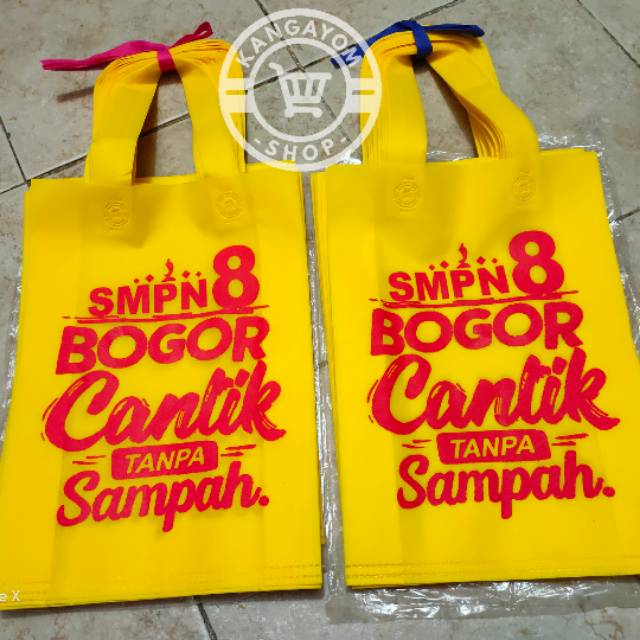 

Tas pres 25x25 - Goodiebag Sablon - Totebag - spunbond pres tali 25x35