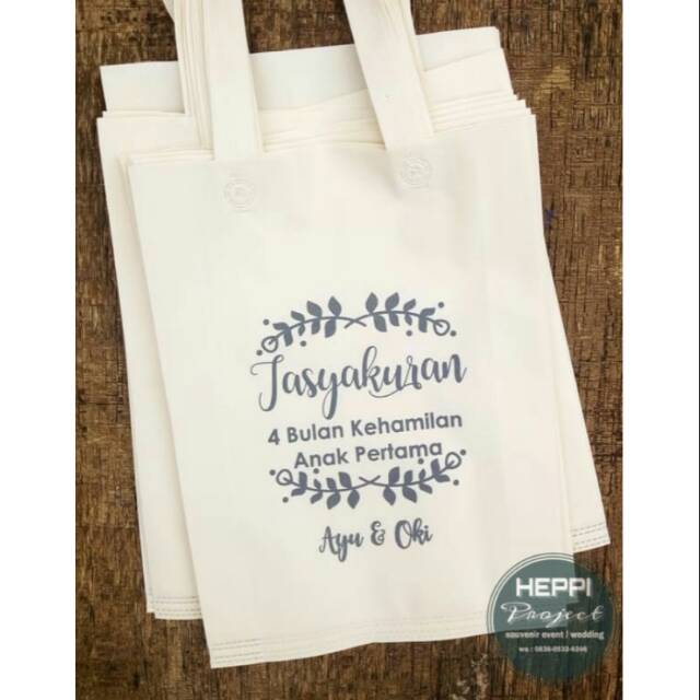 

Goodiebag | Custom Design | Souvenir Tasyakuran