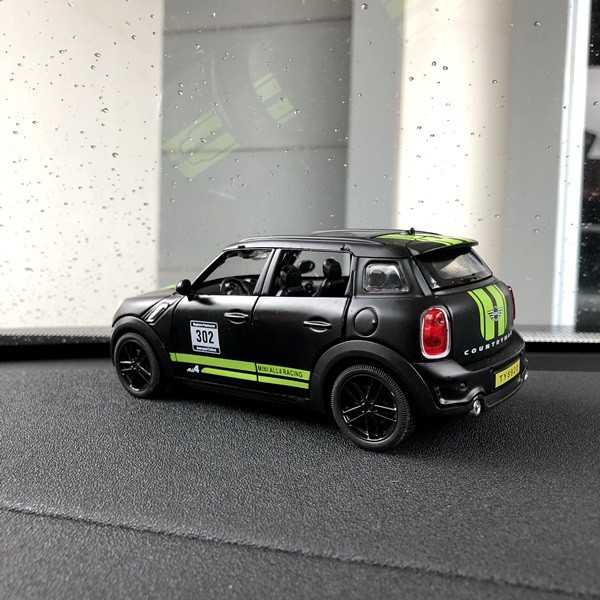 Parfum Parfume Pewangi Pajangan Miniatur Dashboard Mobil MINI COOPER COUNTRYMAN Limited Edition