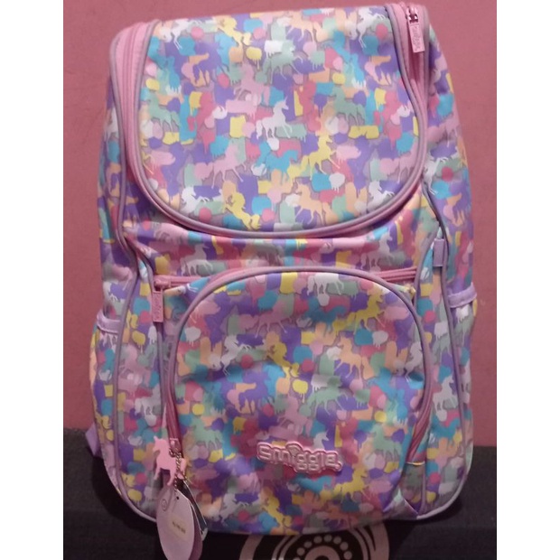 

Bundling Tas Smiggle dan Pencil Case
