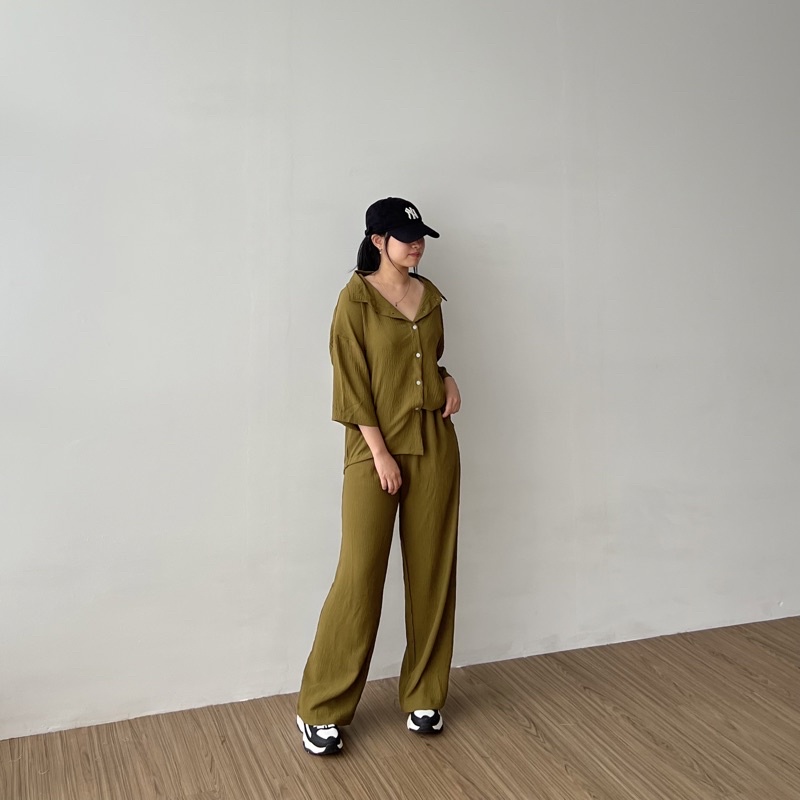 ESSI Sagi Set (top and pants)-Olive