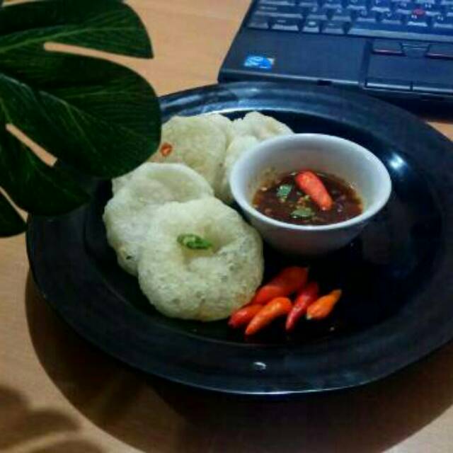 

RUJAK CIRENG SAMBAL JELETOT HITAM PEDAS VAN JAVA NIKMAT ISI ACI GORENG SNACK KHAS INDONESIA