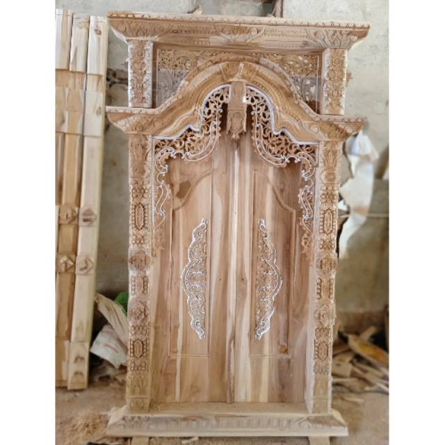 Gapura gebyok minimalis