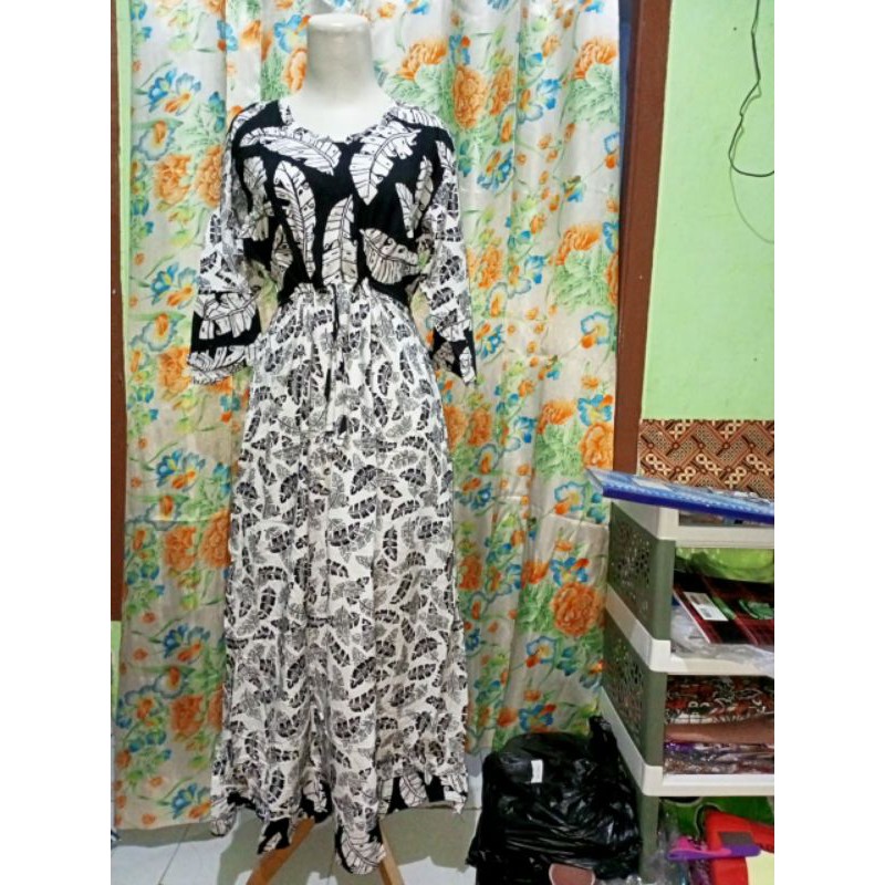 Sek dres Maura Lebel biru kencana ungu