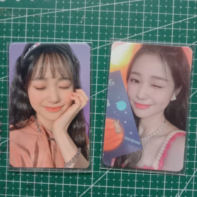 Photocard Jihan weeekly we play jump holiday e world
