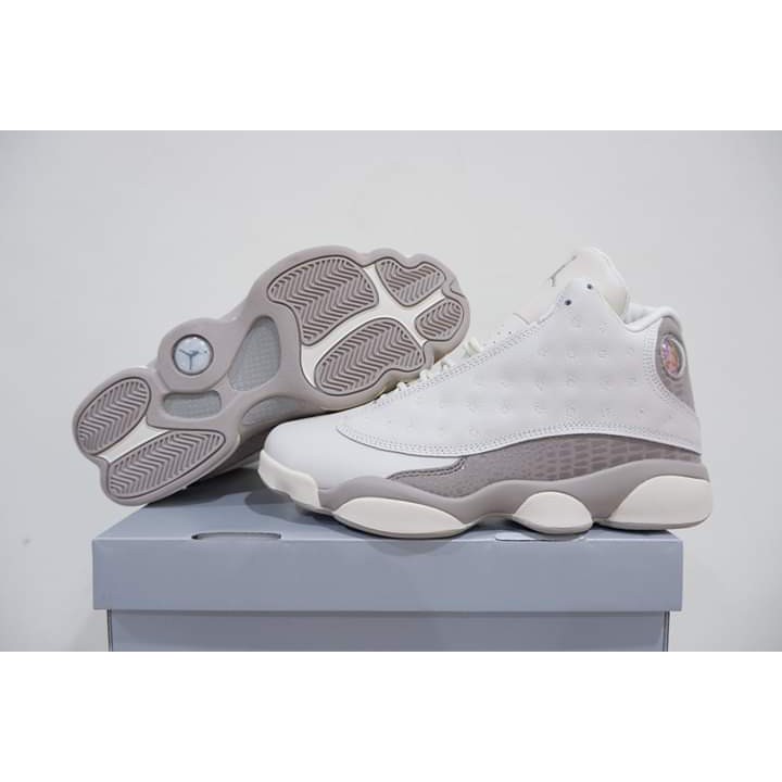 sepatu basket air jordan 13 retro neutral grey
