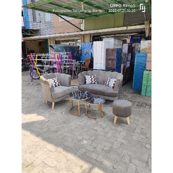 sofa retro kerang minimalis 21+stool+meja bulat bulat
