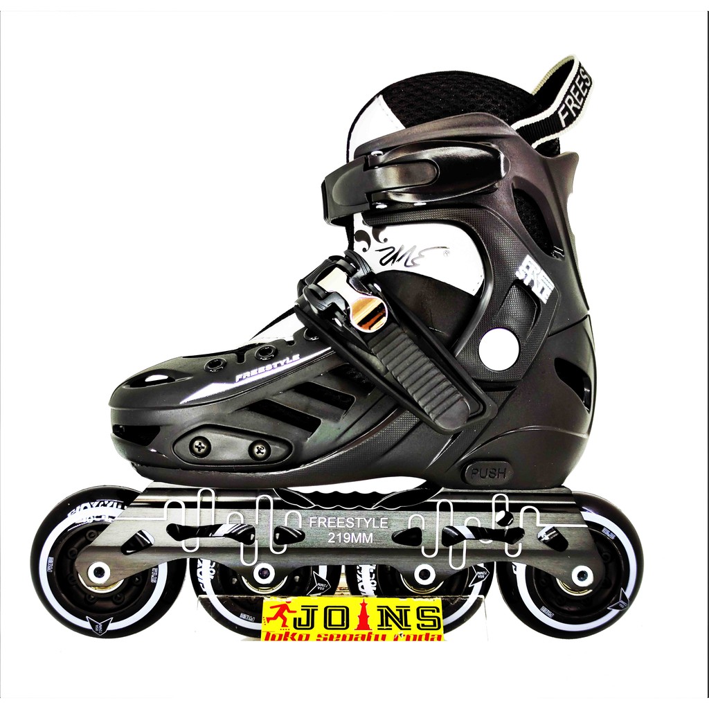 SEPATU RODA FREESTYLE RS1 JUNIOR BLACK