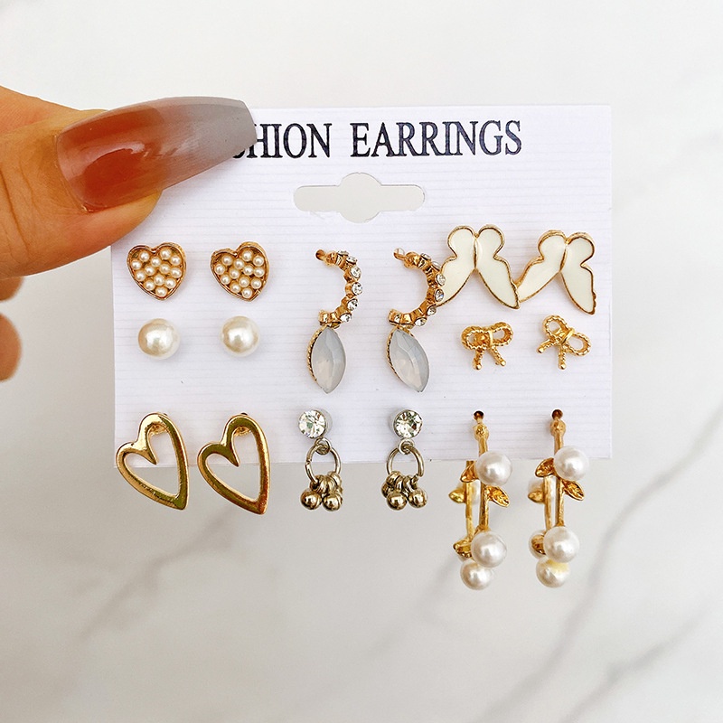 Set Anting Hoop Desain Kupu-Kupu Hati Aksen Kristal Mutiara Bahan Resin Untuk Wanita