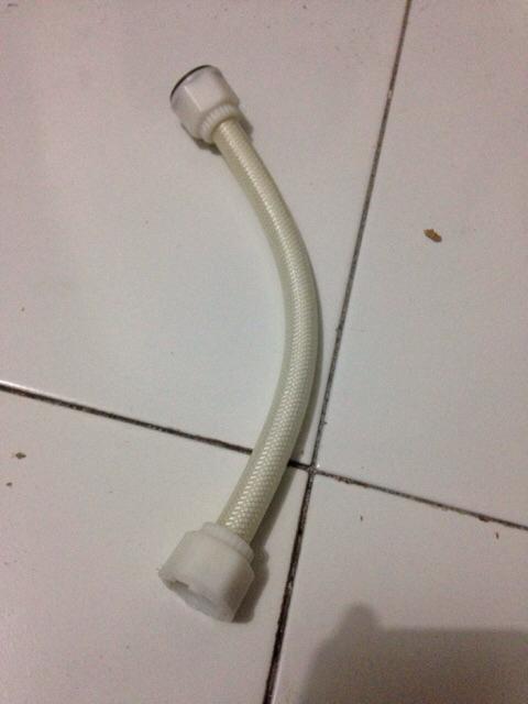 Selang Flexible  Pvc / Wastafel Kran Closet 25 Cm