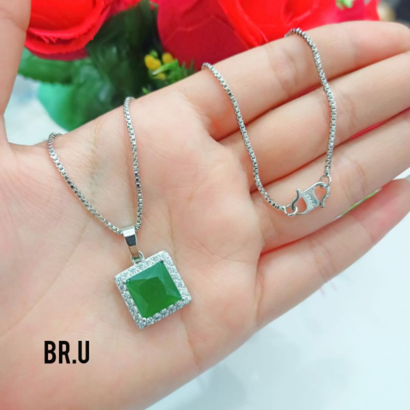 Fourfashion Kalung+Liontin Dewasa Batu Permata Kotak Kekinian PD108