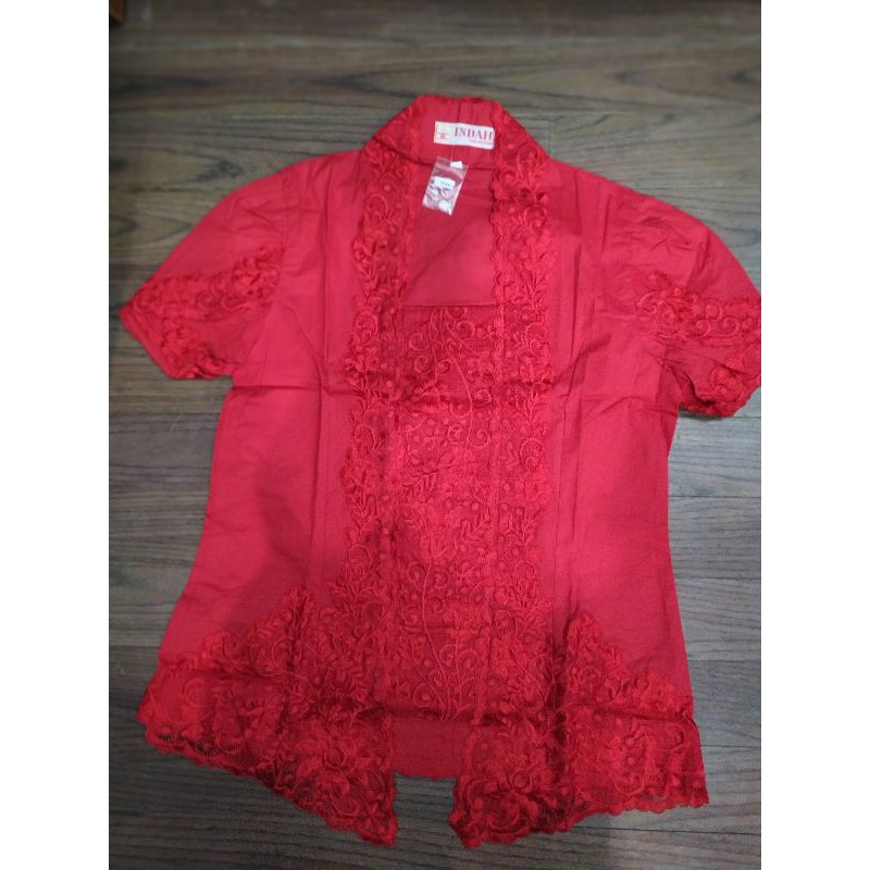 Kebaya Wanita Putu Baru