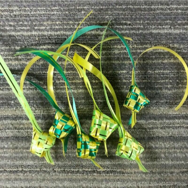 

Ketupat Pita Hias Lebaran / Dekorasi Lebaran / Ketupat Lebaran / Hiasan Idul Fitri / Pita Idul Fitri - PO9