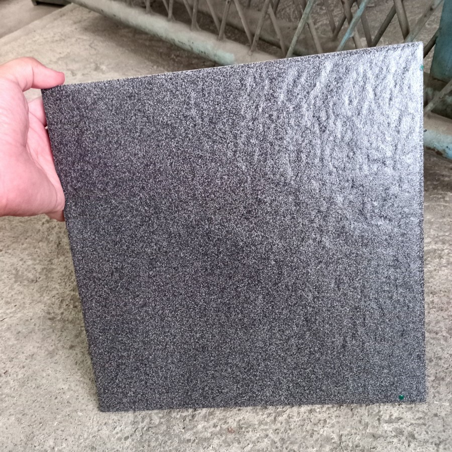 Keramik 30x30 GRANITO- hitam/Garasi / balkon/ teras