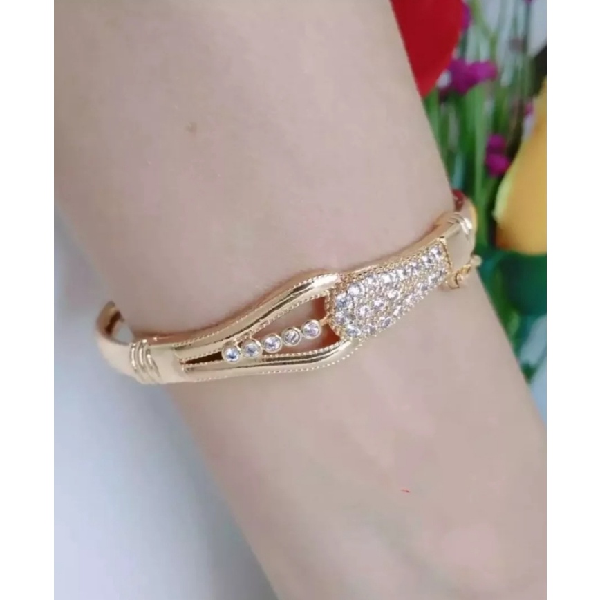 PROMO GELANG TANGAN WANITA TERBARU DAN TER LARIS