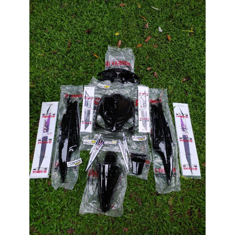 cover body set mio sporty hitam 2004 original body set mio 2004 hitam original yamaha