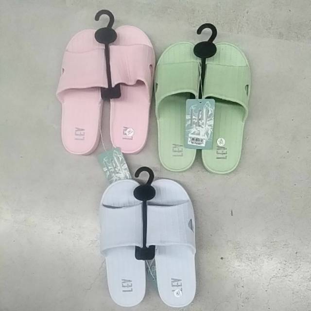  Sandal  perempuan dewasa lev by zandilac  CH220346WD 