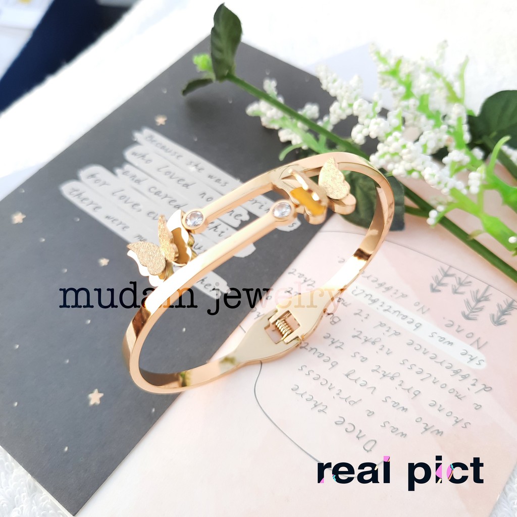 Gelang Bangle Titanium Dua Kupu-Kupu Diamonds Artifisial Warna Rose Gold, Gold dan Silver