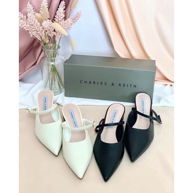 Charles and Keith Sylindrical Sandals Original /Sandal Wanita Origina