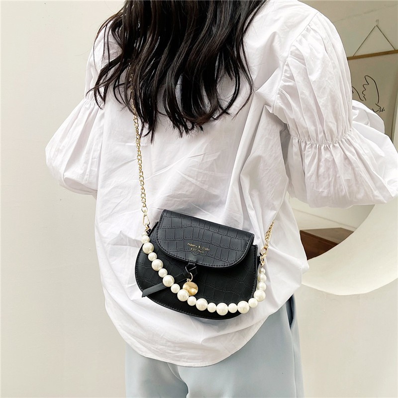 Pearl Sling Bag Mutiara