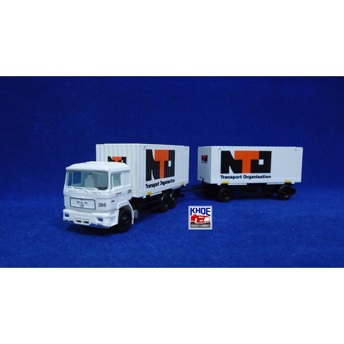 DIECAST TRUCK MAN F90 CARGOBOX NTO 1:87 By AMW / AWM
