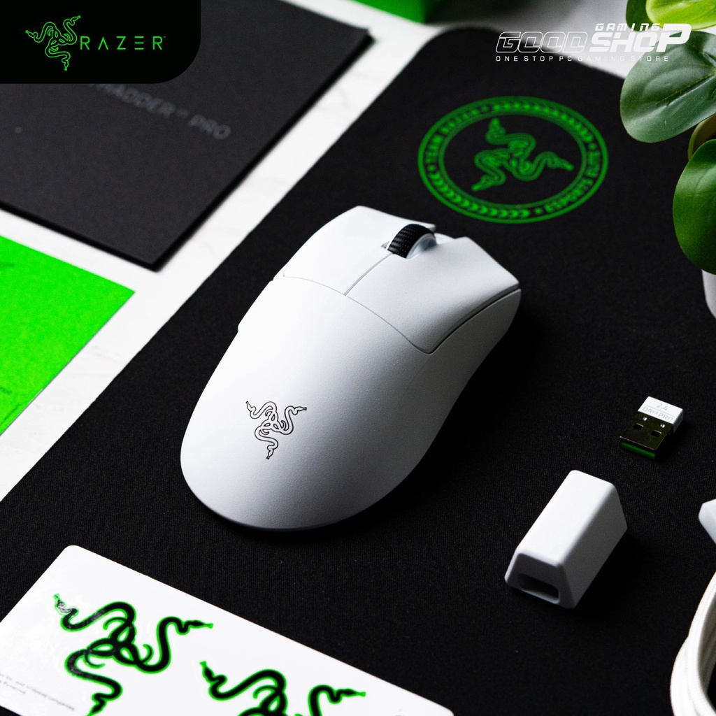 Razer DeathAdder V3 Pro - Ultra lightweight Wireless Mouse