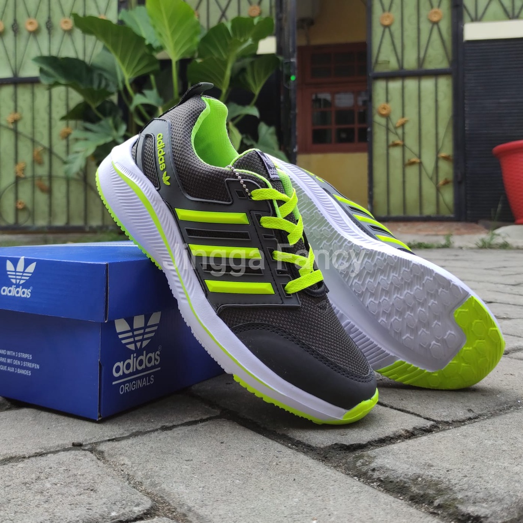 SEPATU ADIDA SPORT PRIA DAN WANITA / SNEAKERS PRIA DAN WANITA / SEPATU COUPLE / SEPATU PASANGAN / SNEAKERS PASANGANSNEAKERS ADIDAS alphabounce WANITA / SEPATU WANITA TERBARU / LENTUR DAN RINGAN / SEPATU JOGGING / SEPATU OLAHRAGA WANITA / SEPATU SPORT