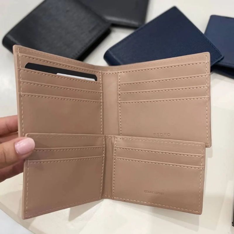 PDRO Men Textured Leather Bi-Fold Wallet