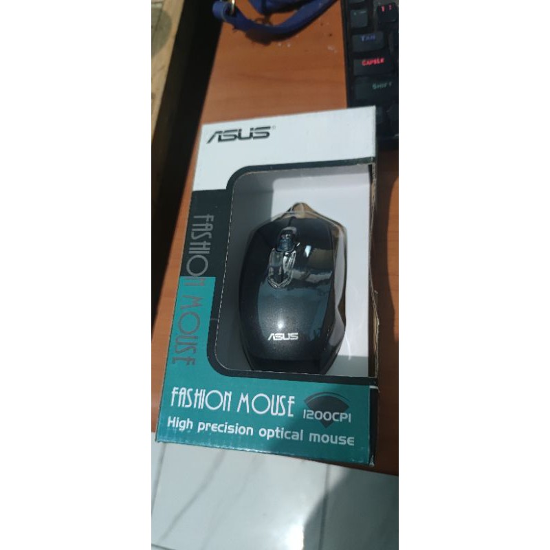 mouse motif Gaming merek Asus Murah