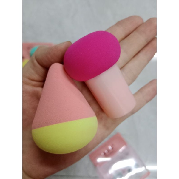 SPONGE BEAUTY SPONGE MAKE UP MURAH 2PCS JAMUR DAN TELUR (xindilai)