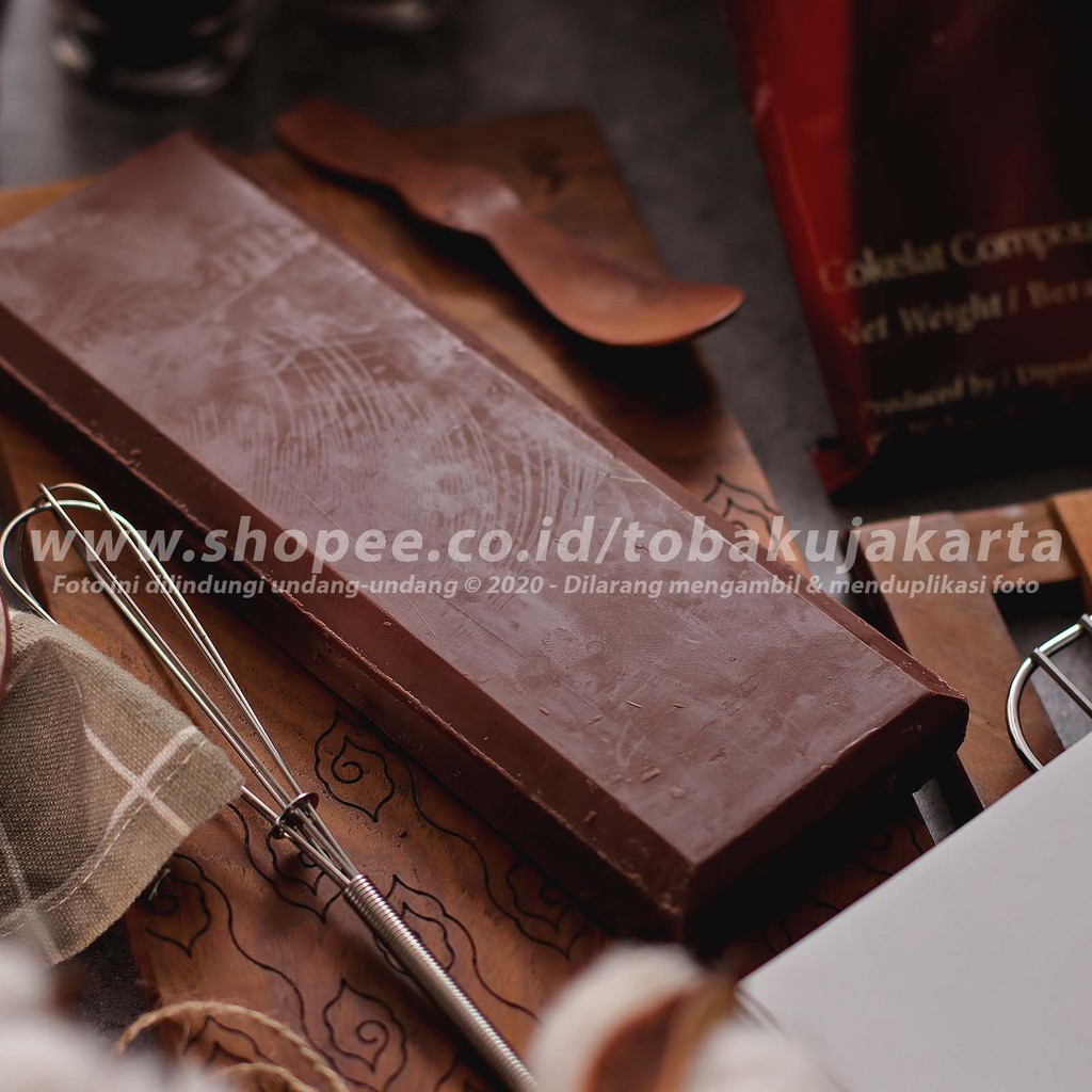 

Schoko MILK Compound 250gr Baking Chocolate Cokelat Bahan Kue Cake
