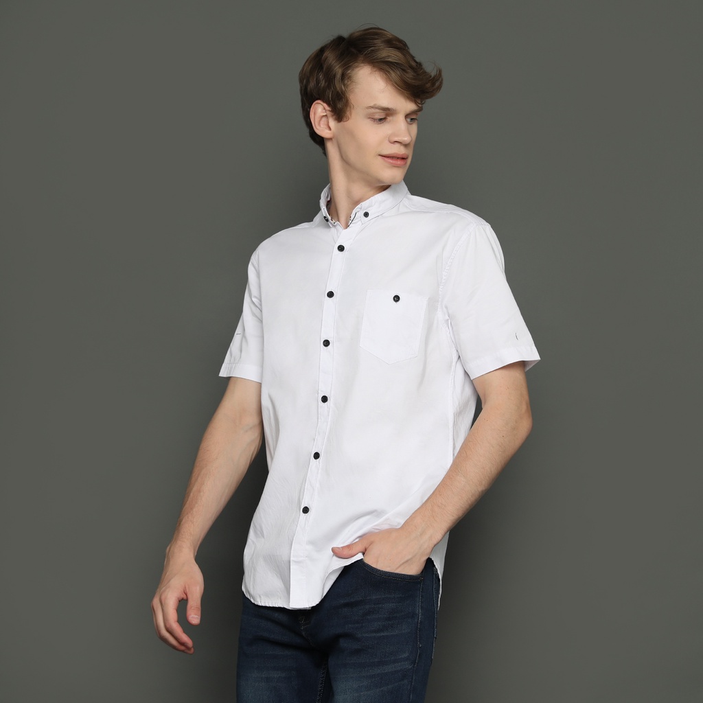 Kemeja Putih Lengan Pendek Pria - Kemeja Basic - Atasan Kemeja Pria - Kemeja Pria Lengan Pendek