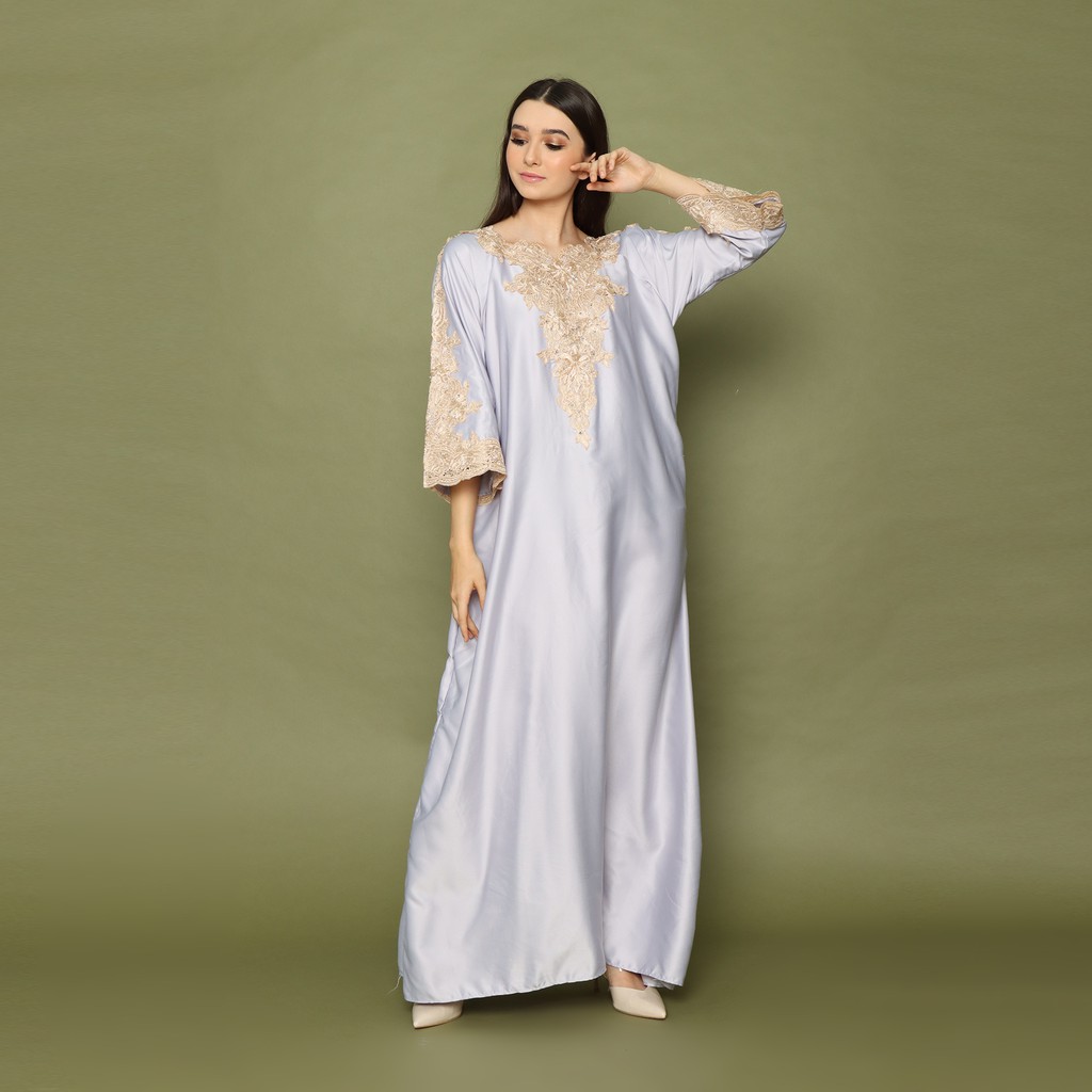 KAFTAN INARA BY KAFTAN SAKURA TIDAK MENERAWANG JUMBO BAHAN SATIN WARNA ABU ABU FULL BORDIR + PAYET