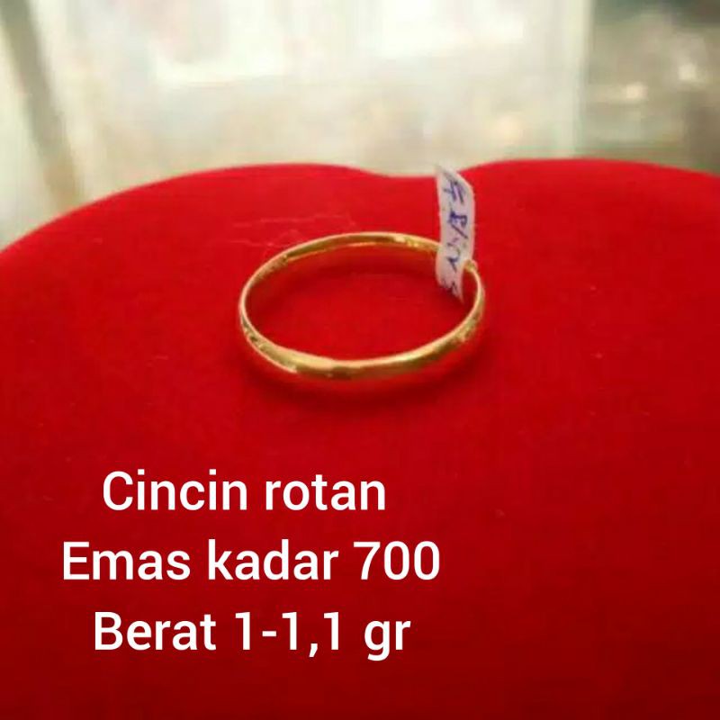 Cincin tunangan emas kadar 700 bisa ukir nama dalam