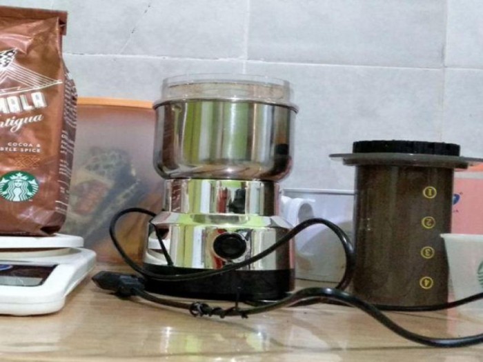 PENGGILING KOPI / PENGHANCUR BIJI KOPI / COFFEE GRINDER LISTRIK