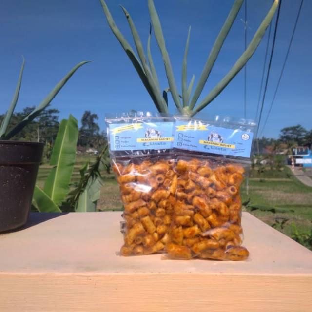 

MAKARONI BANTET KARANGNUNGGAL TASIKMALAYA (Aroma dan Rasa Daun Jeruk) 43 gram