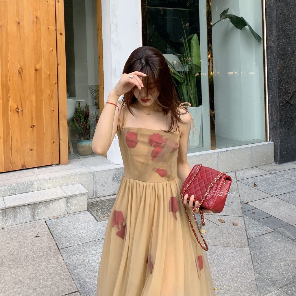 French retro one-shoulder strap dress fairy super fairy fashion A-line skirt seaside holiday photo b