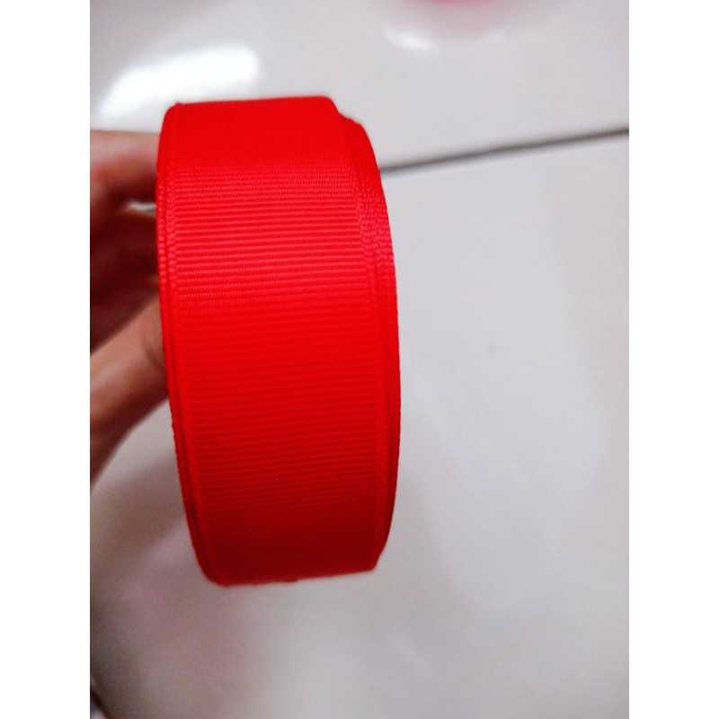 

1 roll pita grossgrain merah 2.5 cm