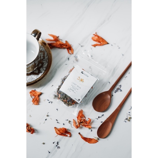 Langit Senja Tisane (chamomile, orange lily, lavender)