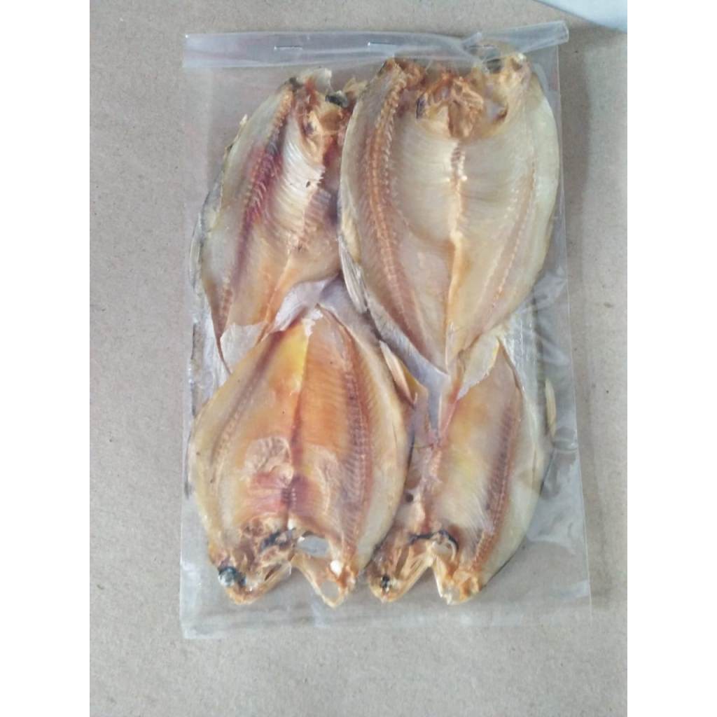 

IKAN ASIN BULU AYAM 1kg khas Pangandaran toko by bandar ikan asin jambal roti