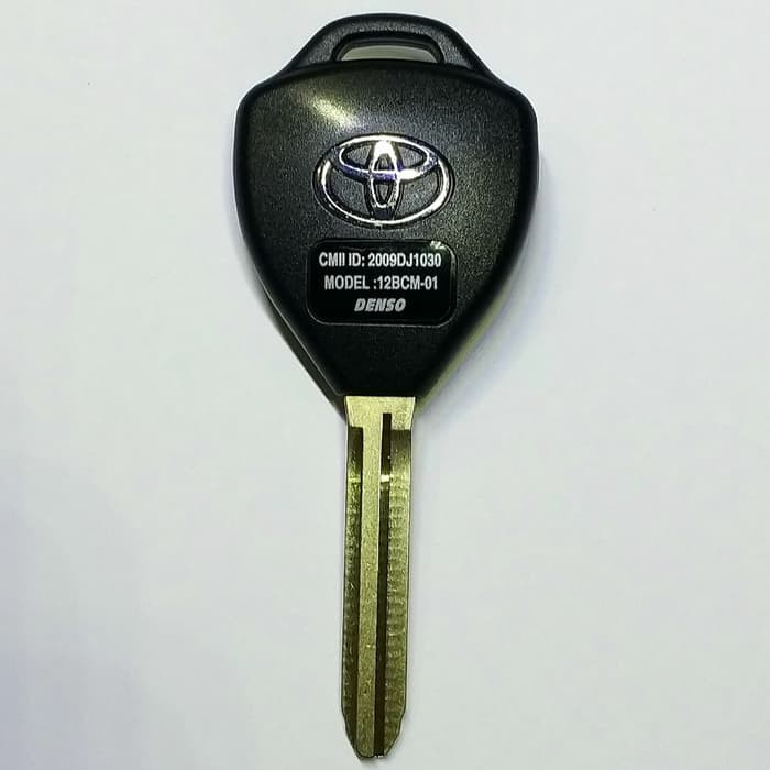 KAMI IMPORTIR! CASING COVER KUNCI MOBIL TOYOTA INNOVA FORTUNER CAMRY TOYOTA 3 TOMBOL