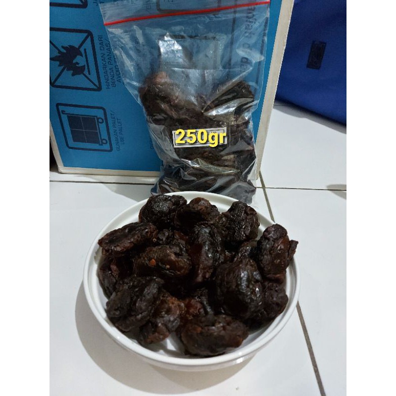 

Longan Hitam kering Repack 250gr