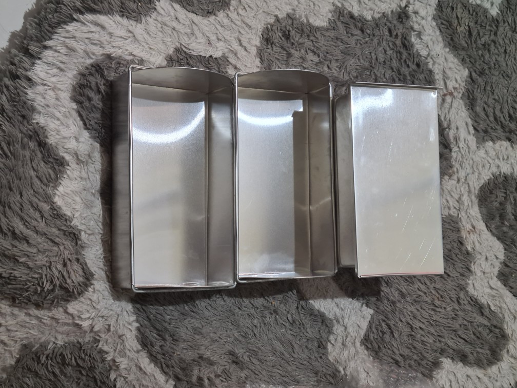 Loyang Roti Tawar Bertutup