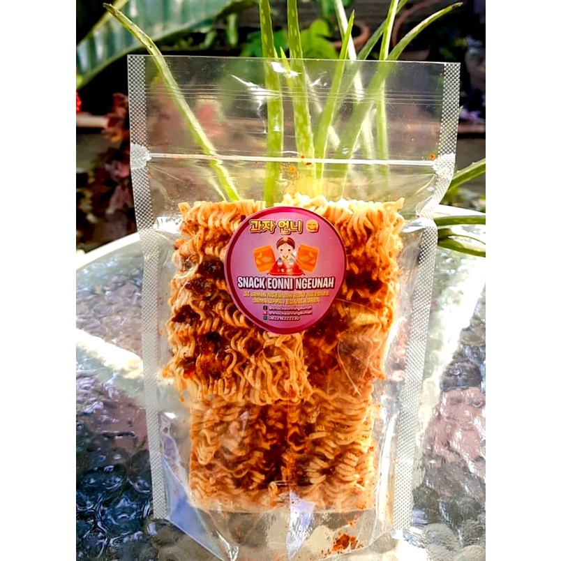 

Mie Gemez, mie kriuk, mie kremes Pedas Daun Jeruk Eonni Ngeunah