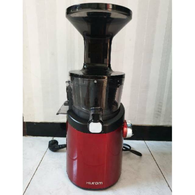 Hurom slow juicer seri H-101 (preloved)