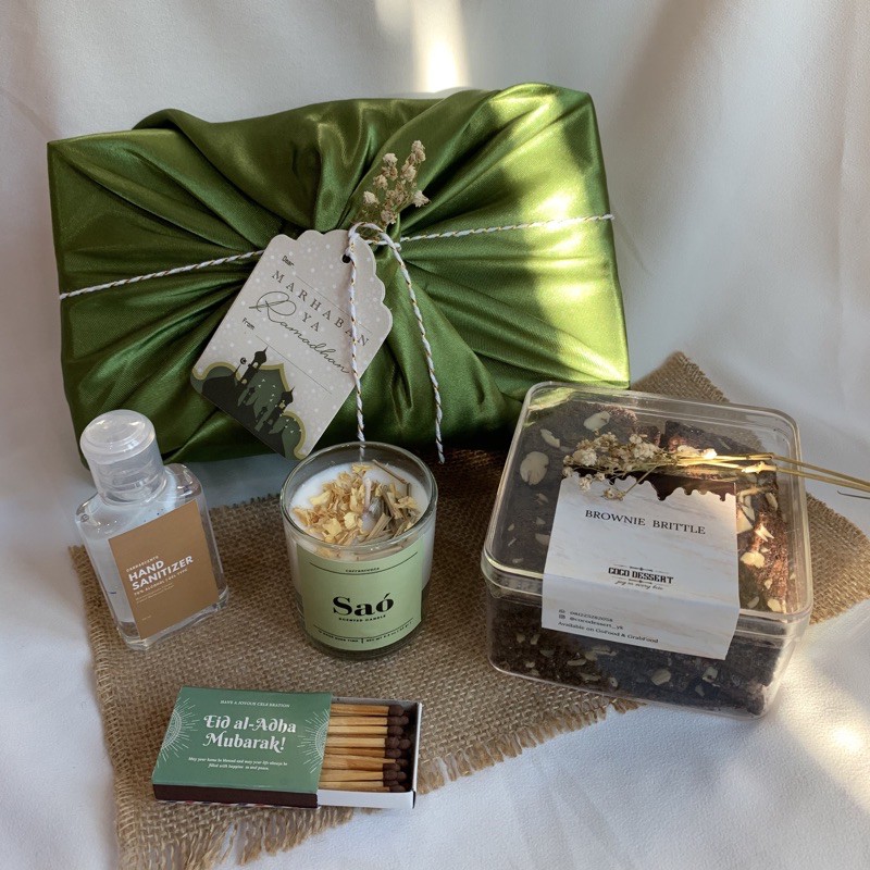 

Premium Fabric Hari Raya Hampers 2025 - Hampers Lebaran / Gift Set Lebaran / Hampers Idul Fitri