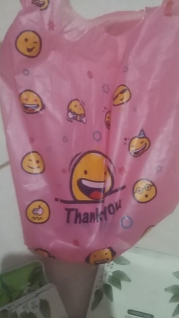 [50pcs] Plastik Packing Olshop Kantong Kresek Ramah Lingkungan Motif Smile 15x31 Cm