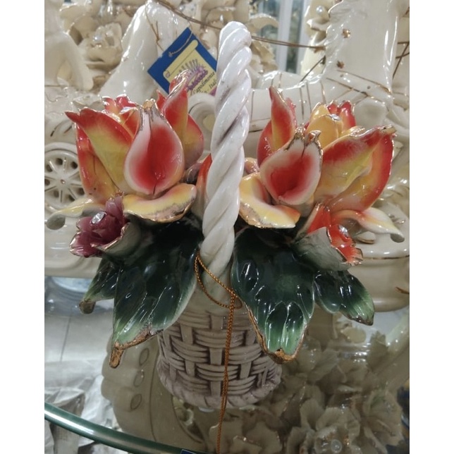 bunga keranjang keramik Capodimonte
