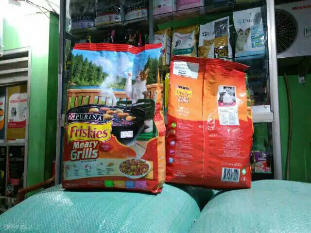 Makanan Kucing PURINA Friskies Meaty Girlls